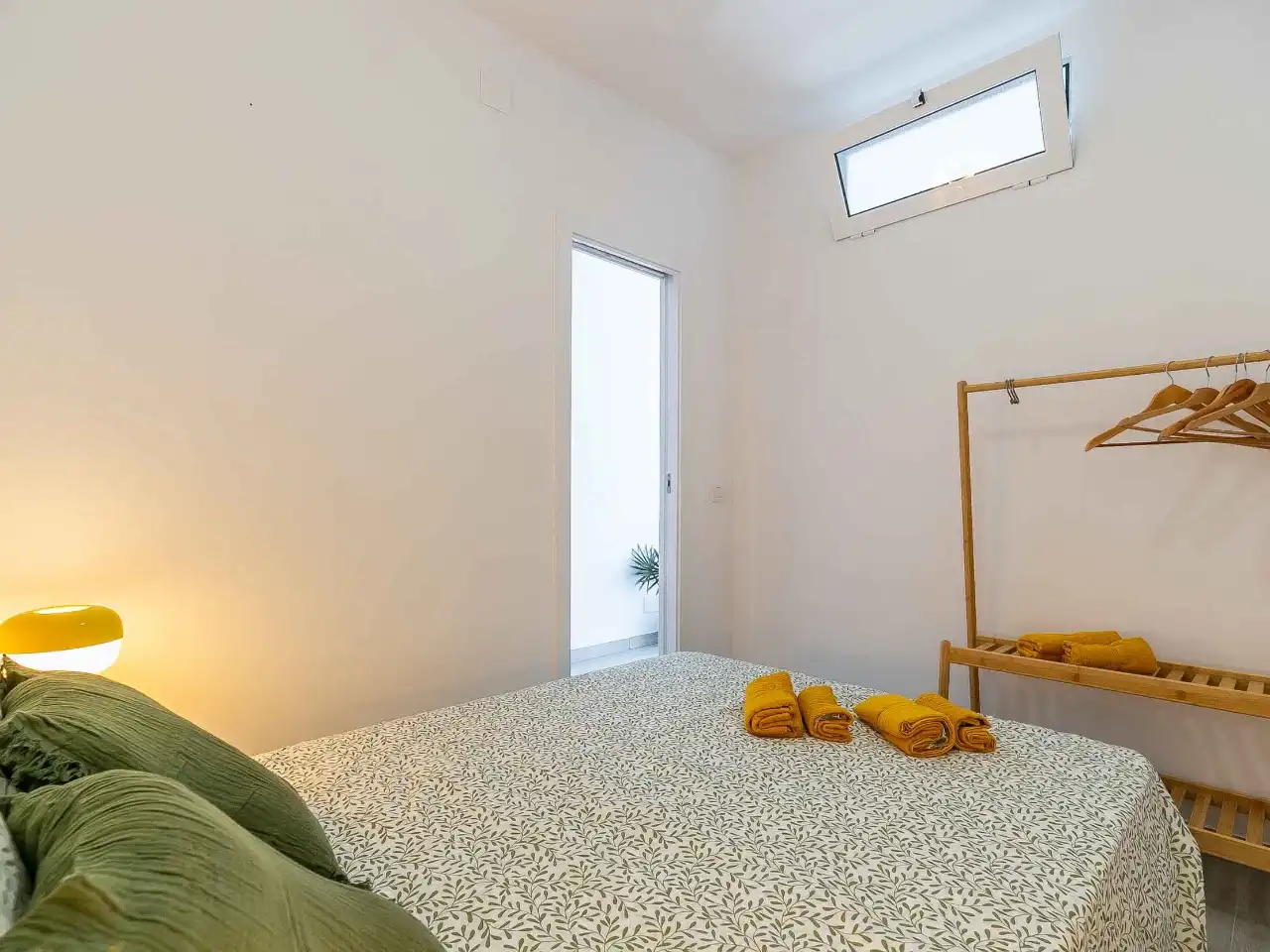 Habitación de Piso de alquiler en Torremolinos con Aire acondicionado y Balcón