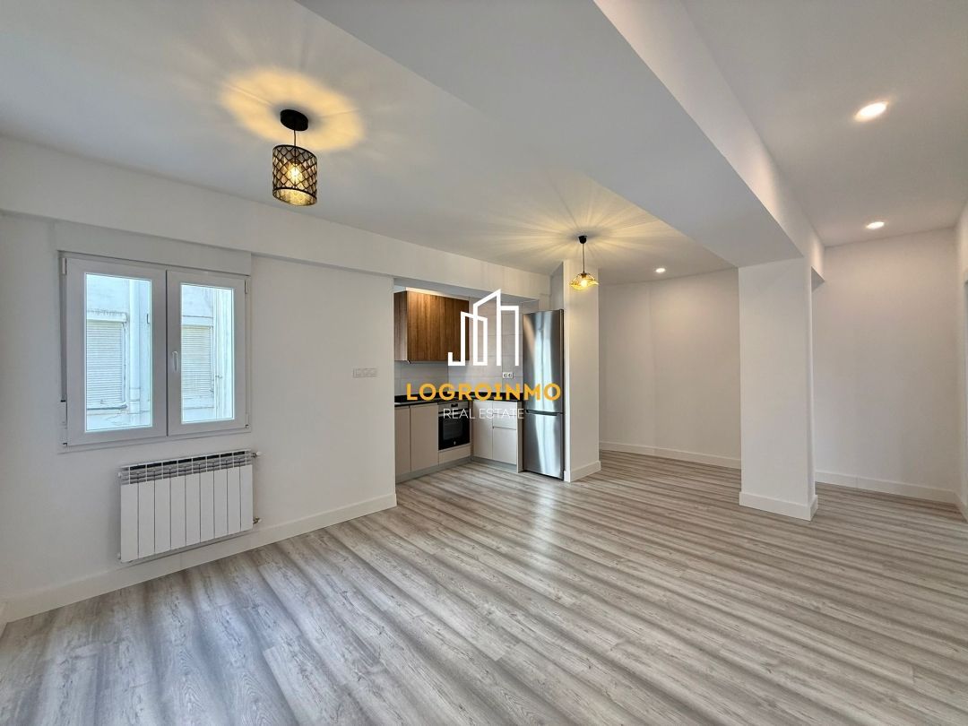 Flat for sale in Calle Villamediana, Gran Via, Centro