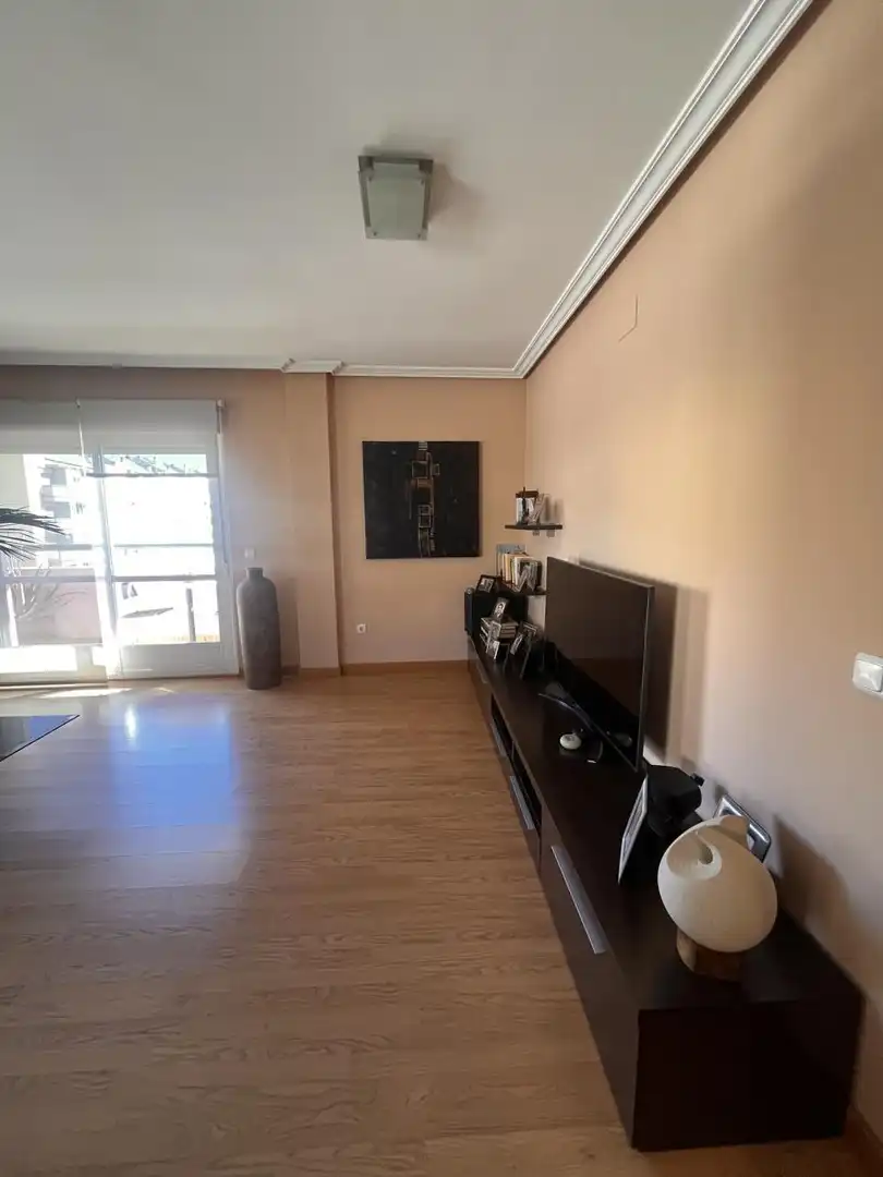 Sala de estar de Piso en venta en Plasencia con Aire acondicionado, Terraza y Amueblado