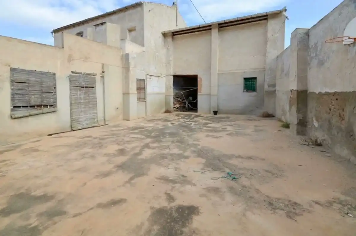 Vista exterior de Casa o xalet en venda en Orihuela amb Terrassa i Balcó