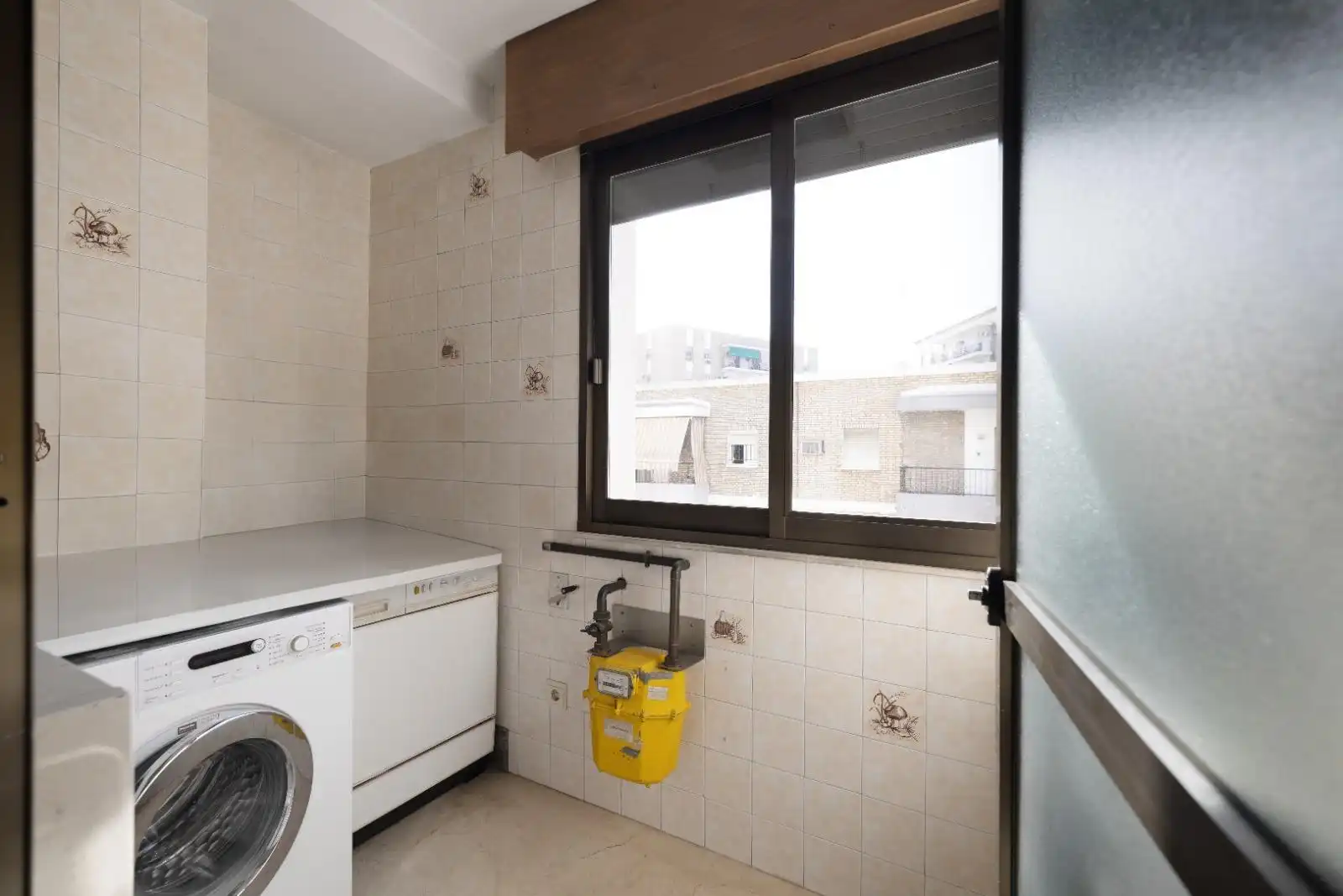 Kitchen of Flat for sale in Sevilla  with Air Conditioner, Heating and Terrace