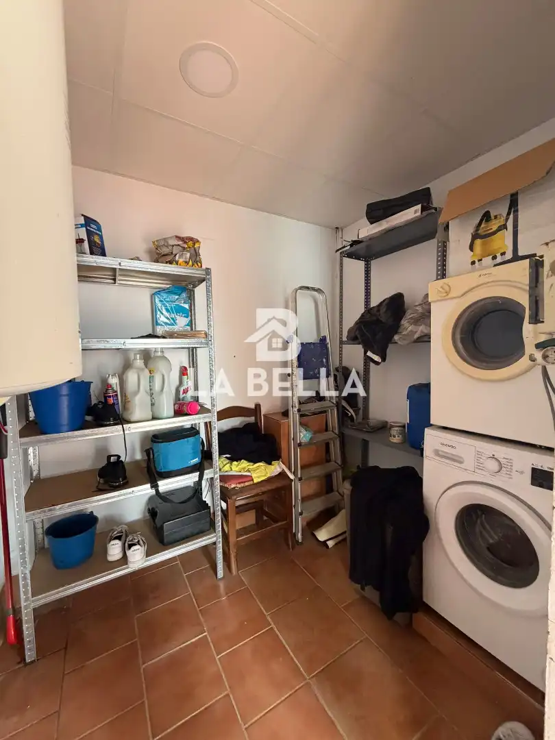 Casa o xalet en venda en Umbrete amb Aire condicionat, Traster i Moblat