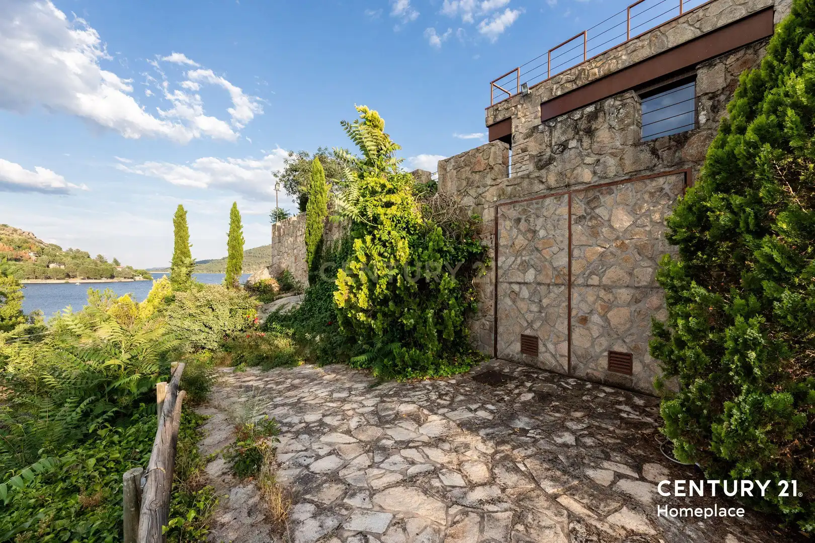 Vista exterior de Casa o chalet en venta en El Barraco  con Aire acondicionado, Jardín privado y Trastero