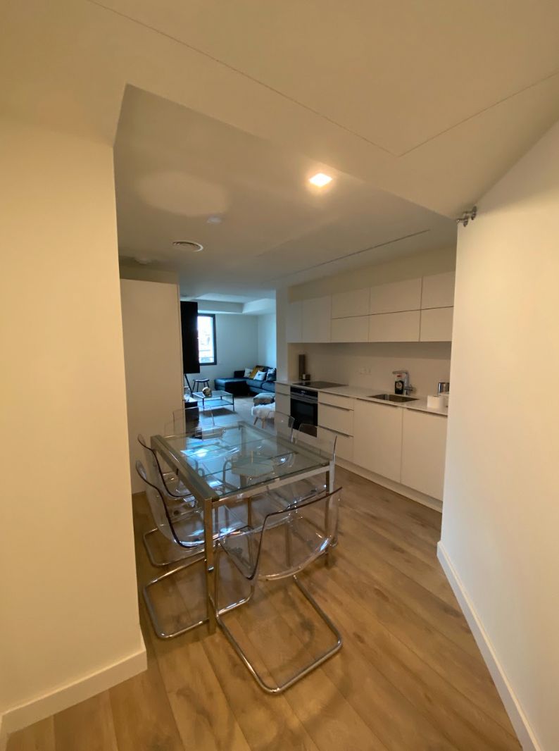 Cocina de Piso de alquiler en  Barcelona Capital con Amueblado, Horno y Lavadora