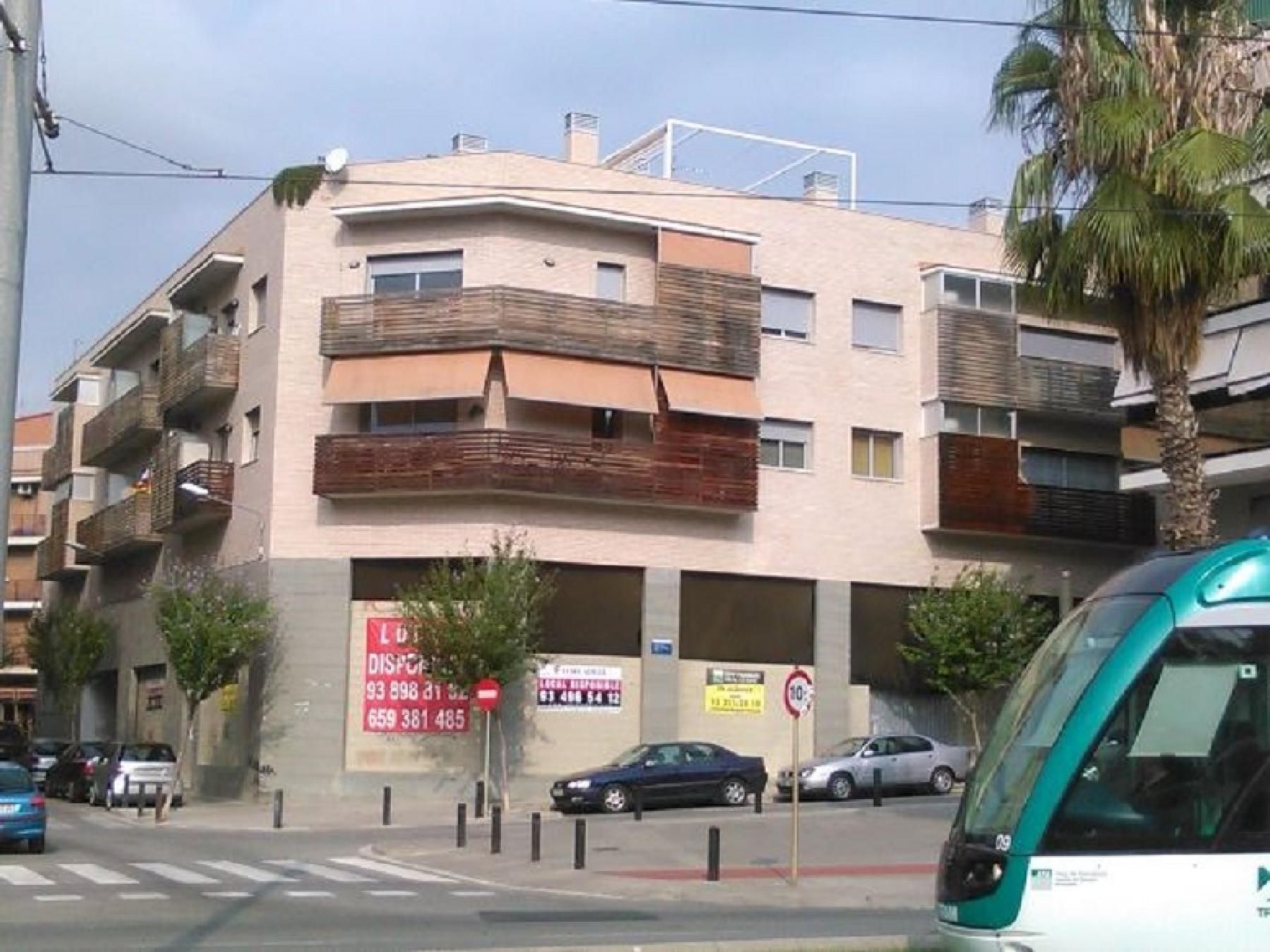 Exterior view of Flat for sale in Cornellà de Llobregat