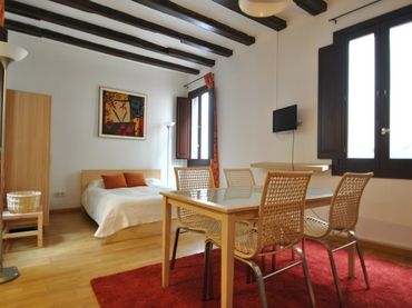 Studio with lift for sale in Carrer de Cervantes