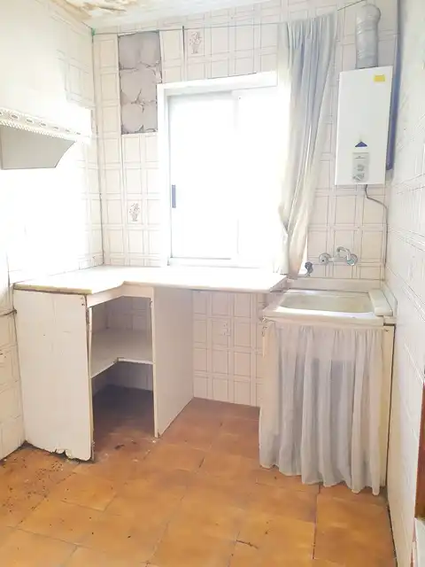 Cuina de Casa adosada en venda en Castellnovo amb Terrassa, Traster i Balcó