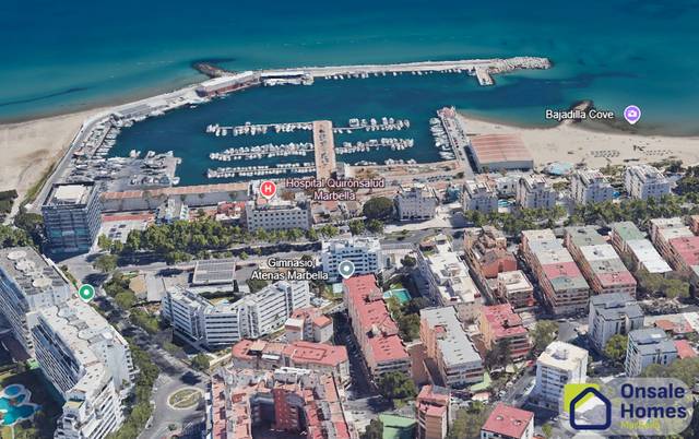 Piso en Venta en Calle Fray Junípero Serra, 1 en Los Jardines de Marbella - La Ermita