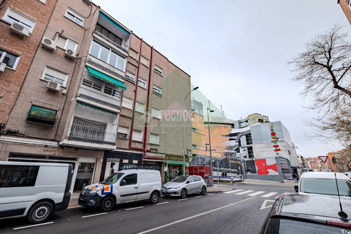 Flat for sale in Vista Alegre, Carabanchel