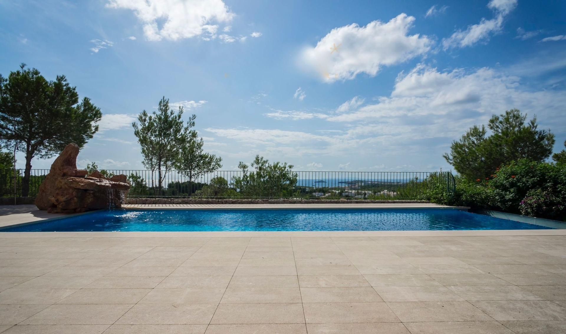 Swimming pool of House or chalet for sale in Santa Eulària des Riu