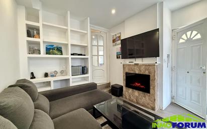 Living room of Apartment for sale in A Coruña Capital   with Heating