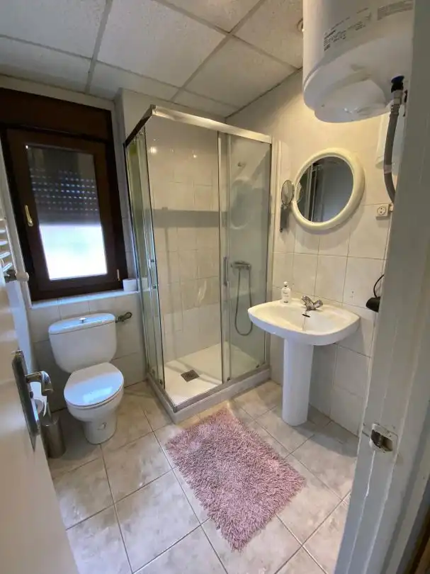 Bany de Edifici en venda en Zaratamo