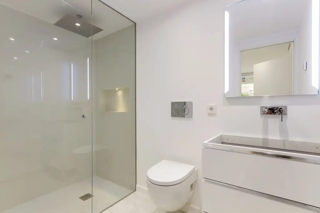 Bathroom of Apartments for sale in Calvià  with Air Conditioner, Terrace and Storage room