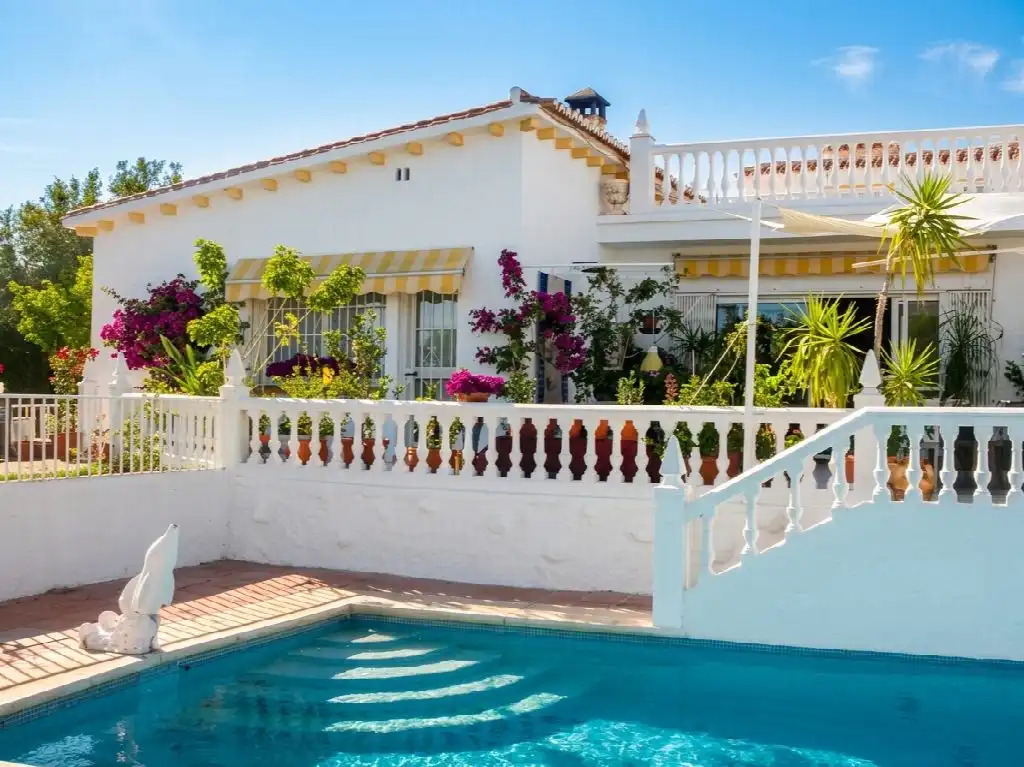 Casa amb jardí en venda a Las Lagunas