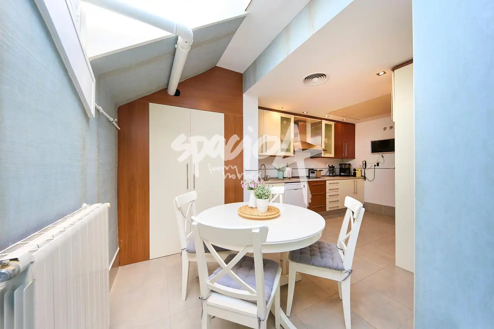 Küche von Dachboden zum Verkauf in Majadahonda mit Heizung, Terrasse und Abstellraum