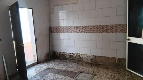 Foto 2 de Casa adosada en venta en Calle Torrelodones, 85, Torreblanca, Sevilla Capital
