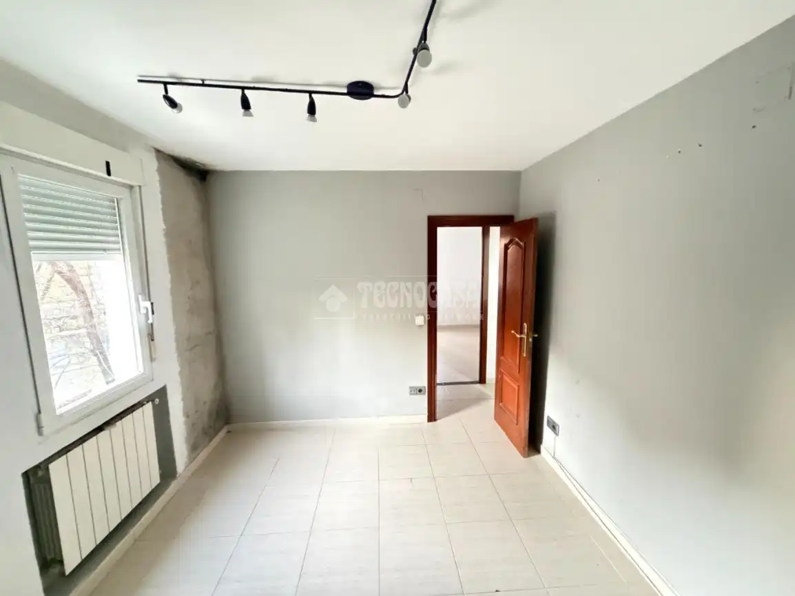Flat for sale in Madrid  with Air Conditioner and Terrace