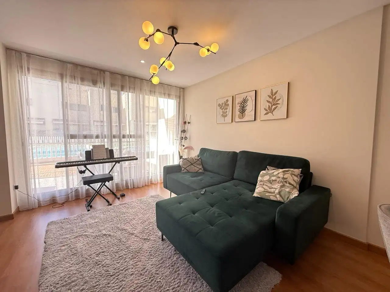 Sala de estar de Casa adosada de alquiler en Alginet con Aire acondicionado, Trastero y Amueblado