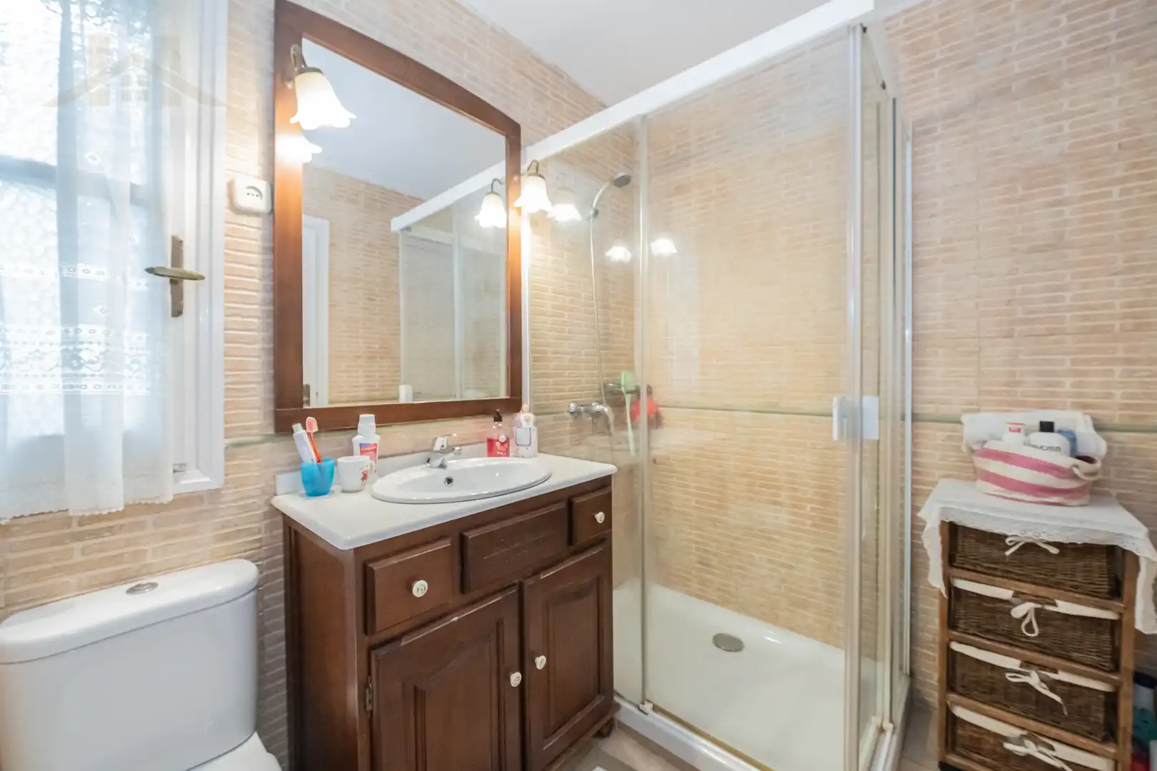 Baño de Casa o chalet en venta en Tres Cantos con Aire acondicionado, Calefacción y Jardín privado
