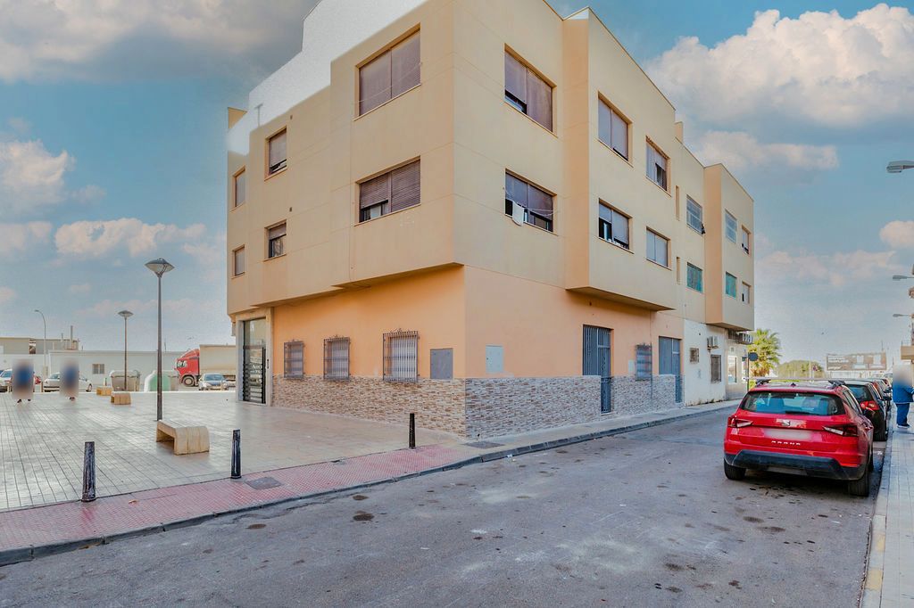 Vista exterior de Àtic en venda en El Ejido