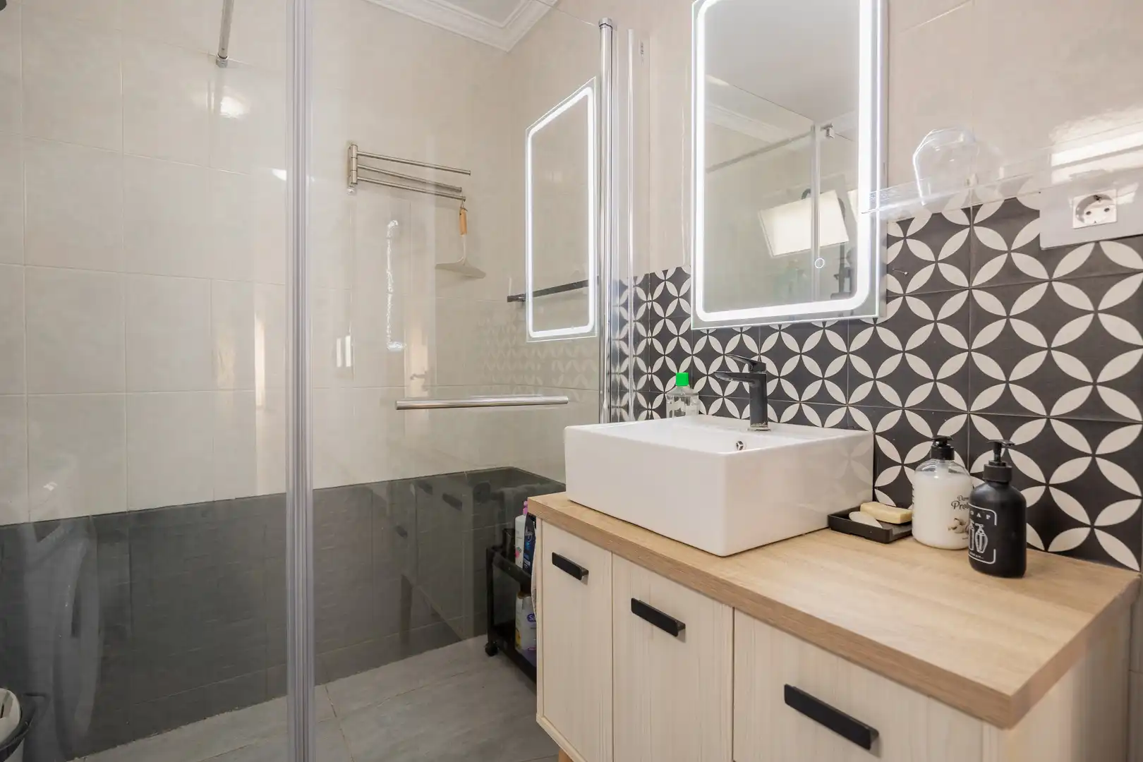 Badezimmer von Wohnung zum Verkauf in Agüimes mit Klimaanlage, Heizung und Abstellraum