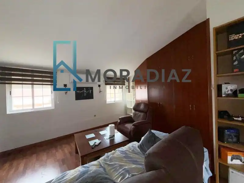 Vista exterior de Casa adosada en venta en Don Benito con Aire acondicionado, Calefacción y Parquet