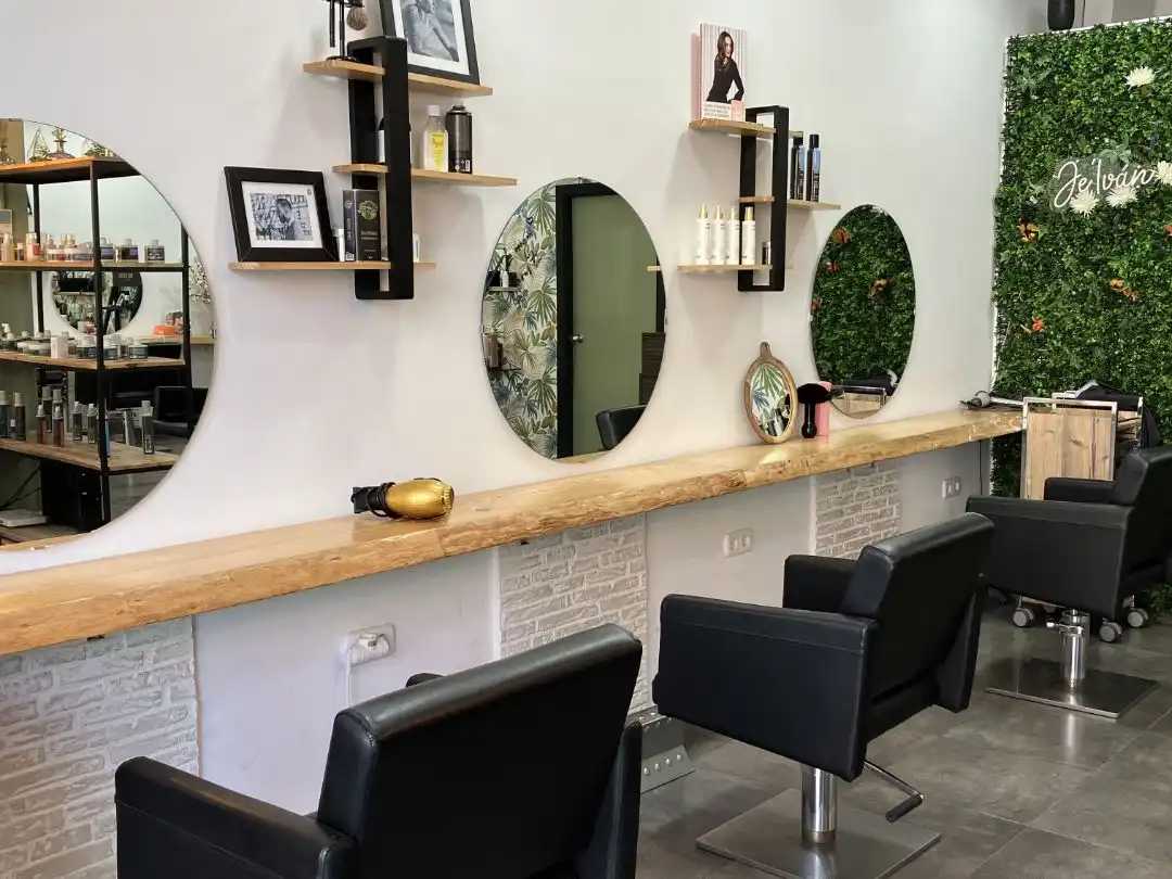 Business premises for transfer in Avf Josep Ferrer i Domingp 34, imagen 2