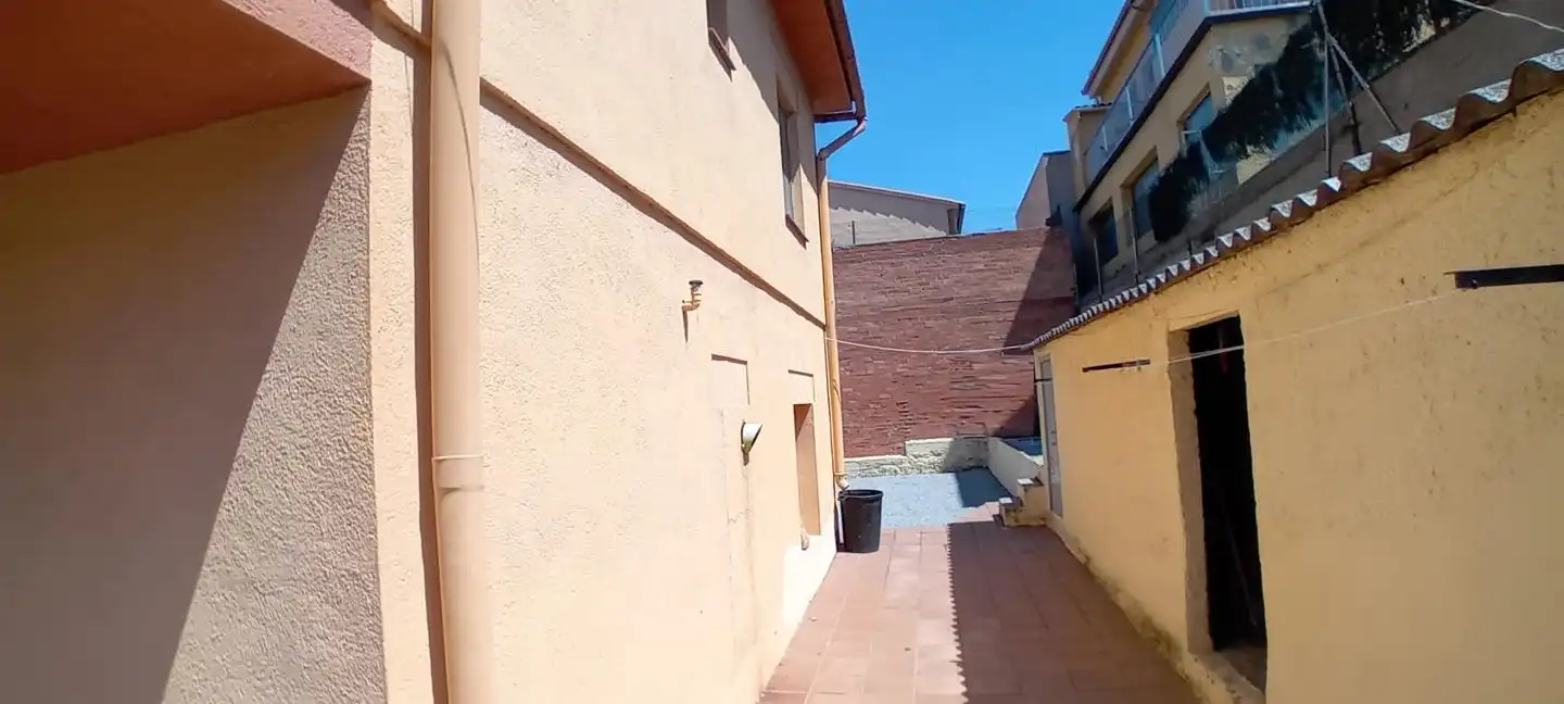 Vista exterior de Casa o xalet en venda en Centelles amb Calefacció i Jardí privat