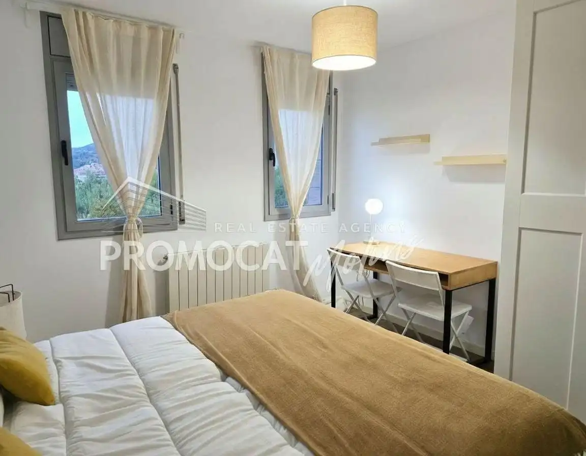 Habitación de Ático en venta en Molins de Rei con Aire acondicionado, Parquet y Terraza