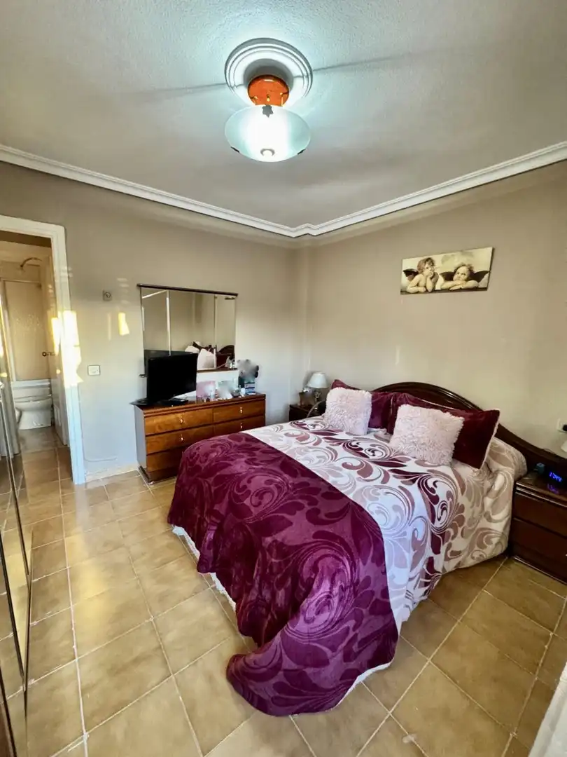 Bedroom of Flat for sale in Sevilla  with Air Conditioner and Terrace
