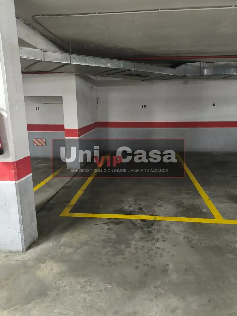 Parking de Piso en venta en Córdoba con Trastero
