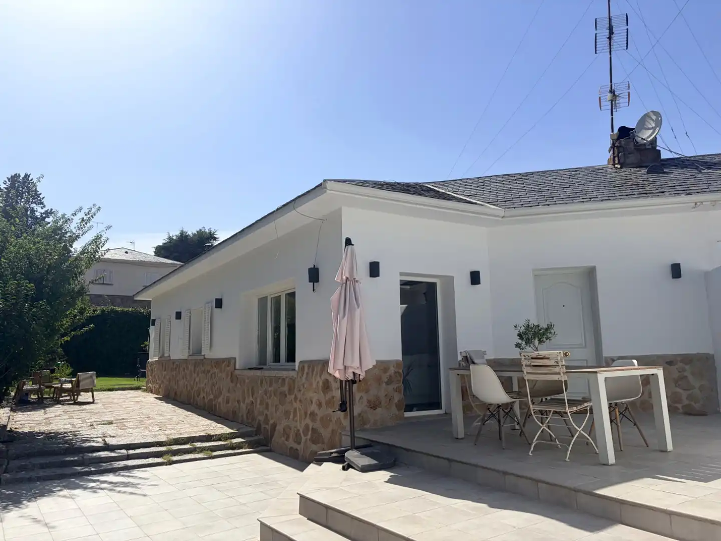 Casa o xalet en venda a Calle de la Albahaca, 15, Salud y Alegría - El Lago