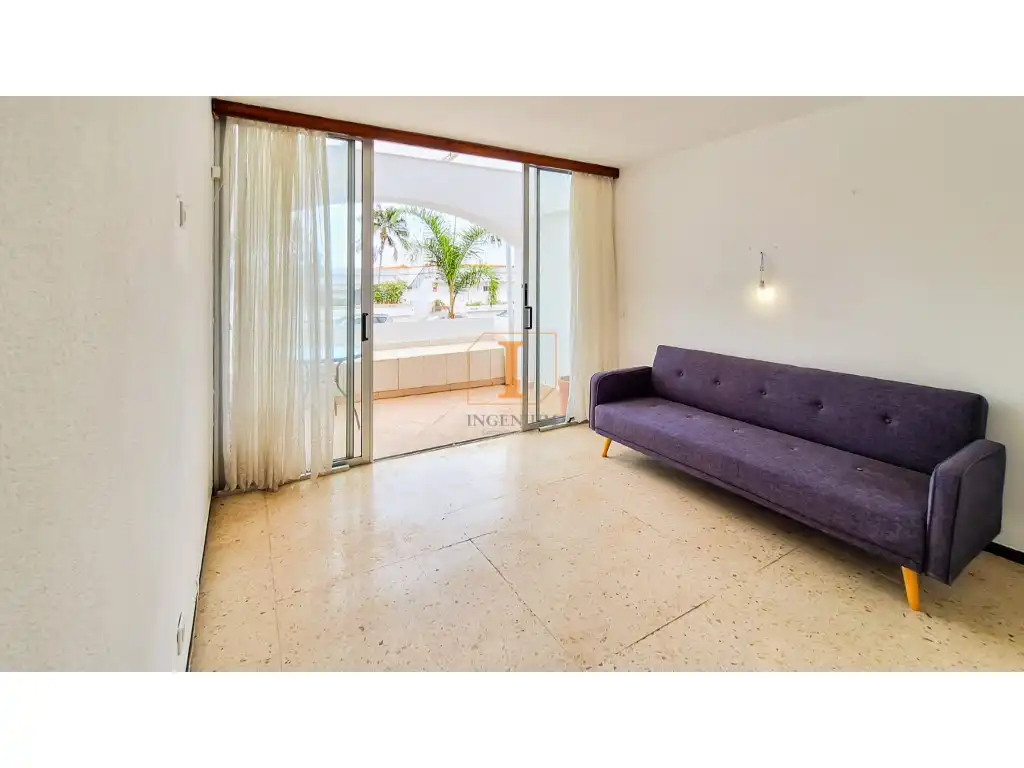 Mini appartamento in vendita a Calle Palmeras Las (Longueras)