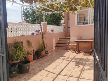 Bungalow amb jardí en venda a Avenida de las alondras