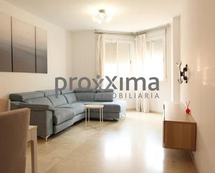 Living room of Flat to rent in  Sevilla Capital  with Air Conditioner, Heating and Private garden