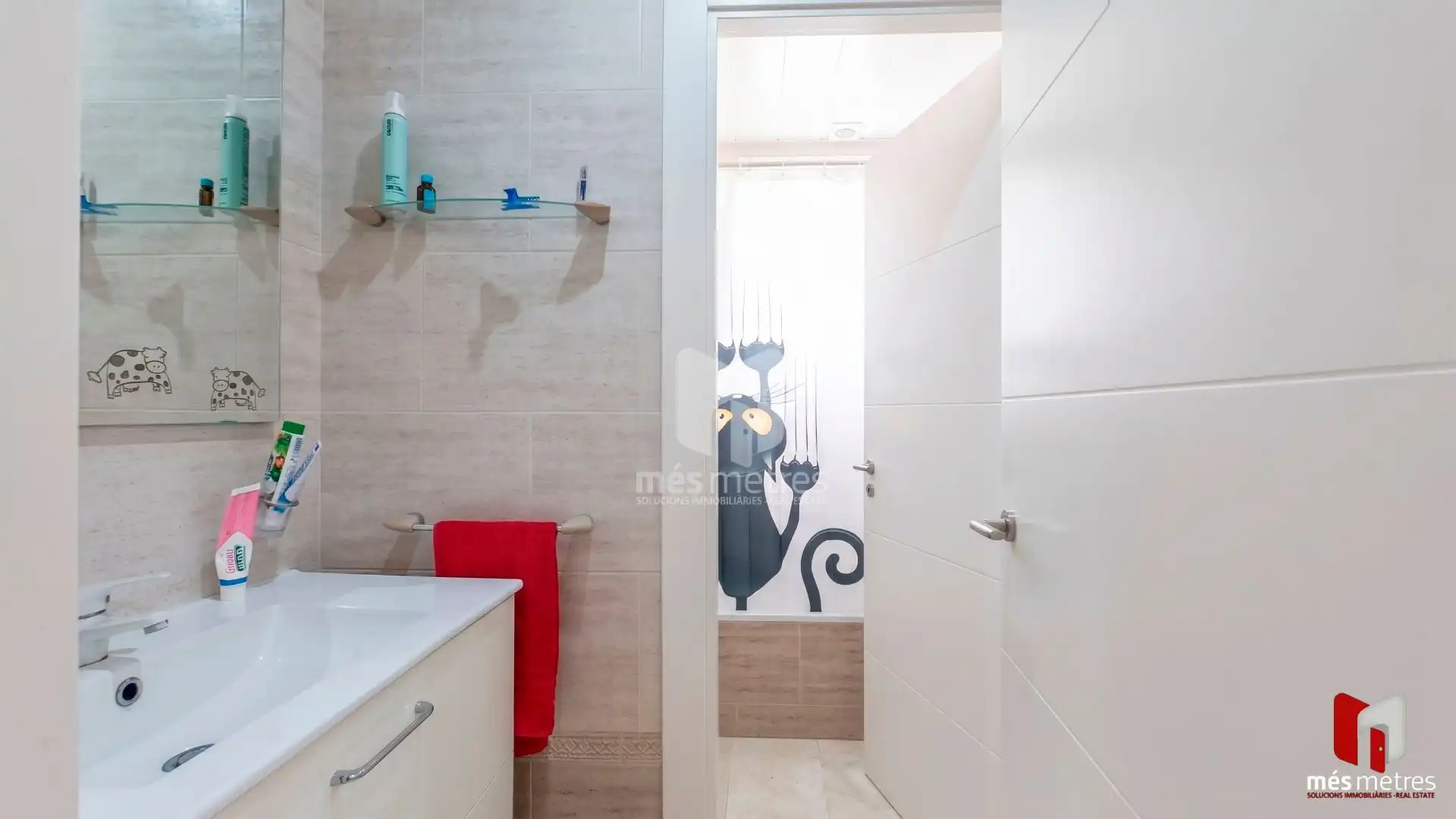 Bathroom of Flat for sale in Montgat  with Air Conditioner, Heating and Private garden