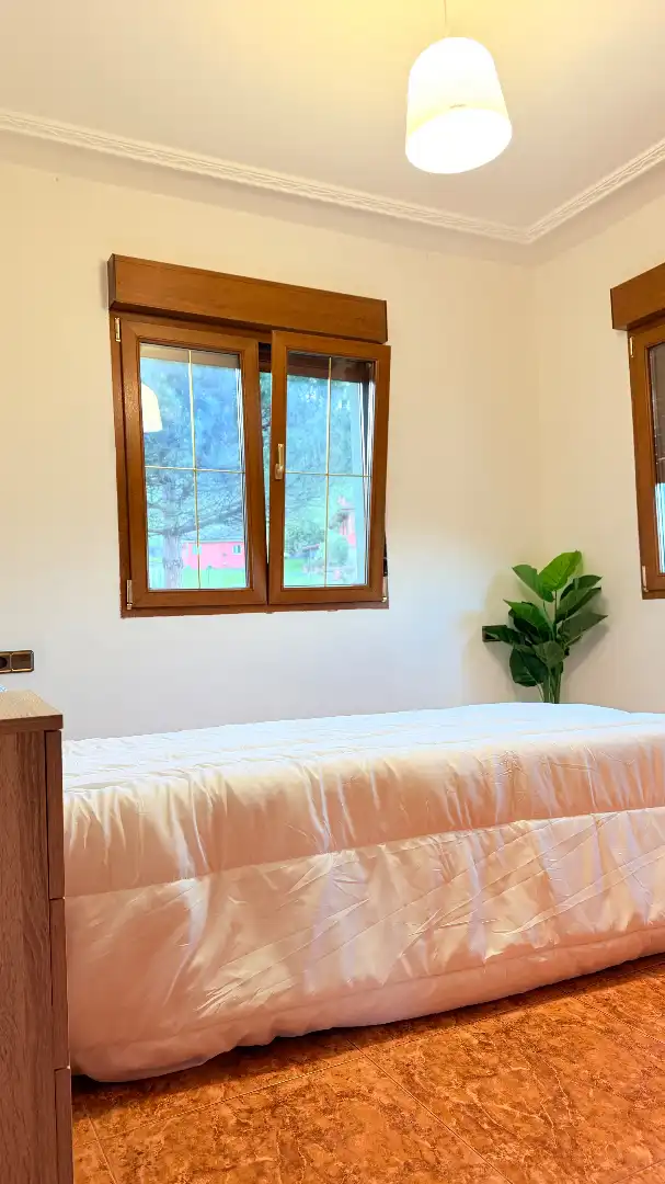 Schlafzimmer von Haus oder Chalet zur Miete in Gijón  mit Heizung, Privatgarten und Möbliert