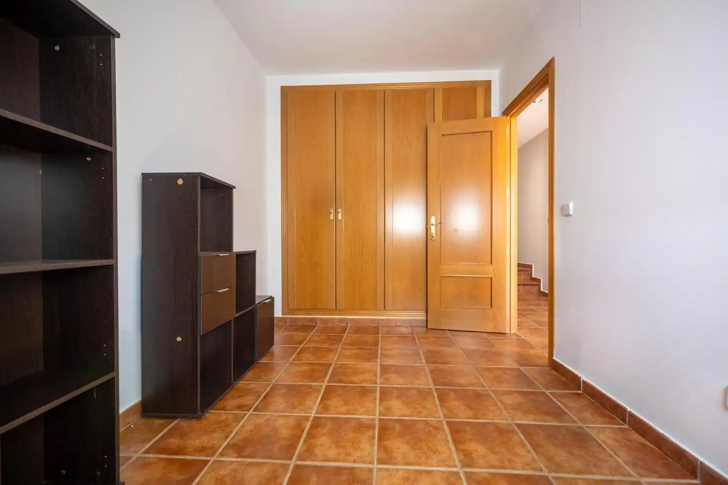Casa adosada de alquiler en Ávila con Calefacción, Parquet y Terraza