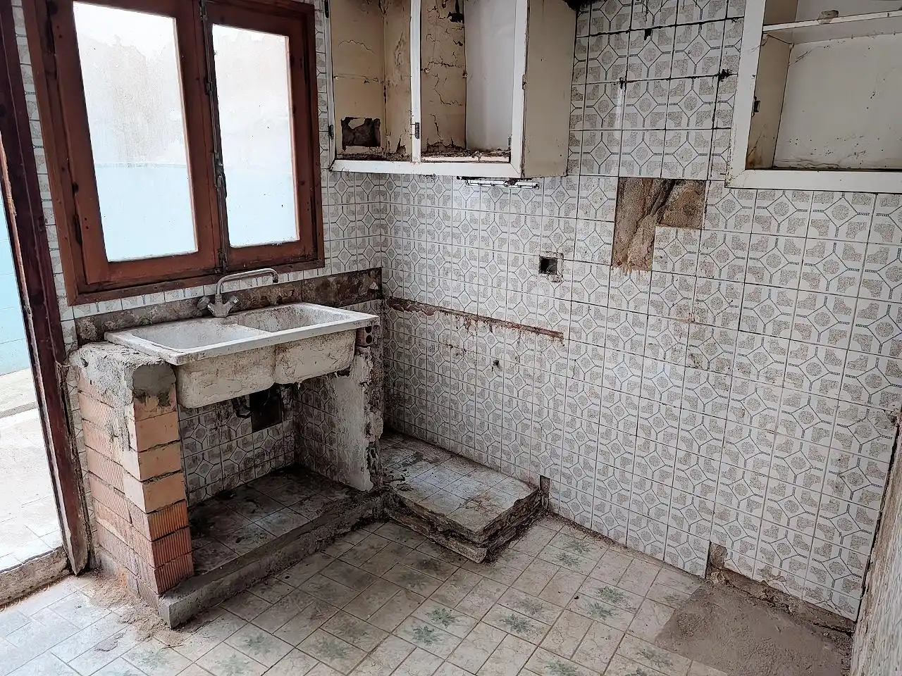 Bathroom of Houses for sale in Alcanar  with Terrace, Storage room and Balcony