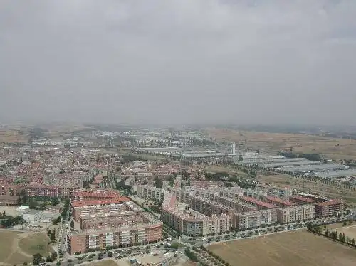 Außenansicht von Geschaftsraum zur ubertragung in Santa Perpètua de Mogoda mit Klimaanlage, Heizung und Parkett
