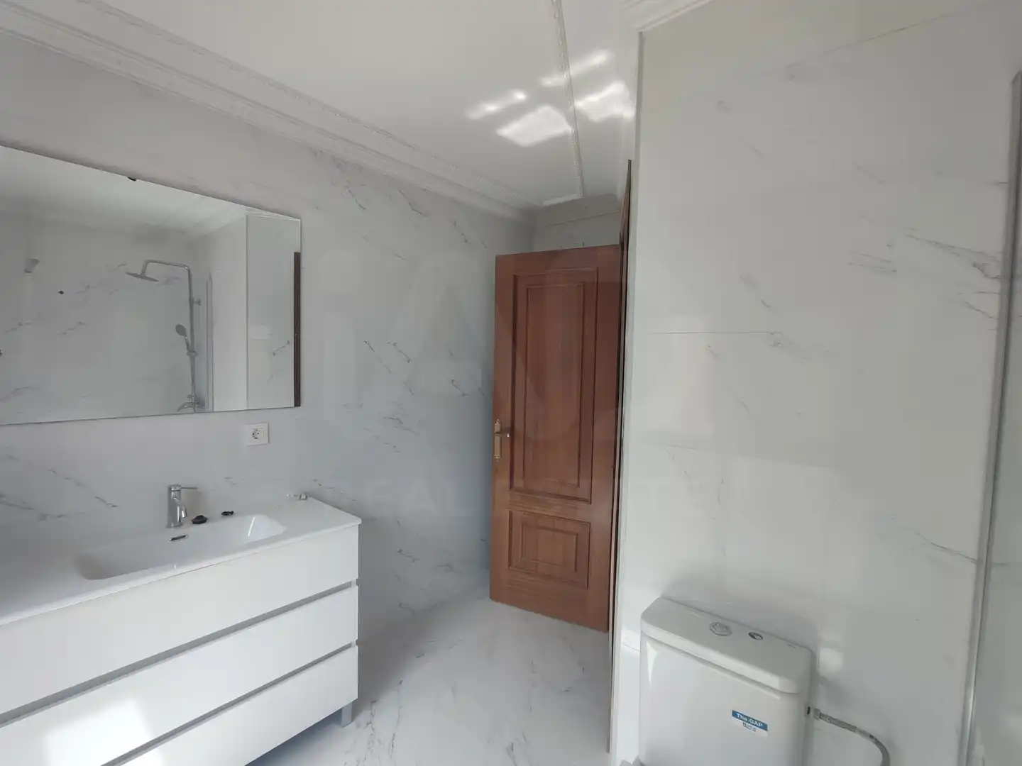 Bathroom of Flat for sale in Astorga  with Heating