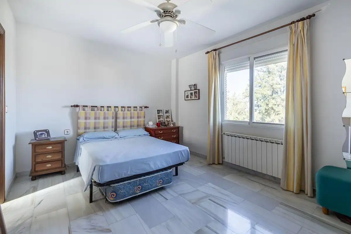 Dormitori de Casa o xalet en venda en Las Gabias amb Calefacció, Jardí privat i Terrassa