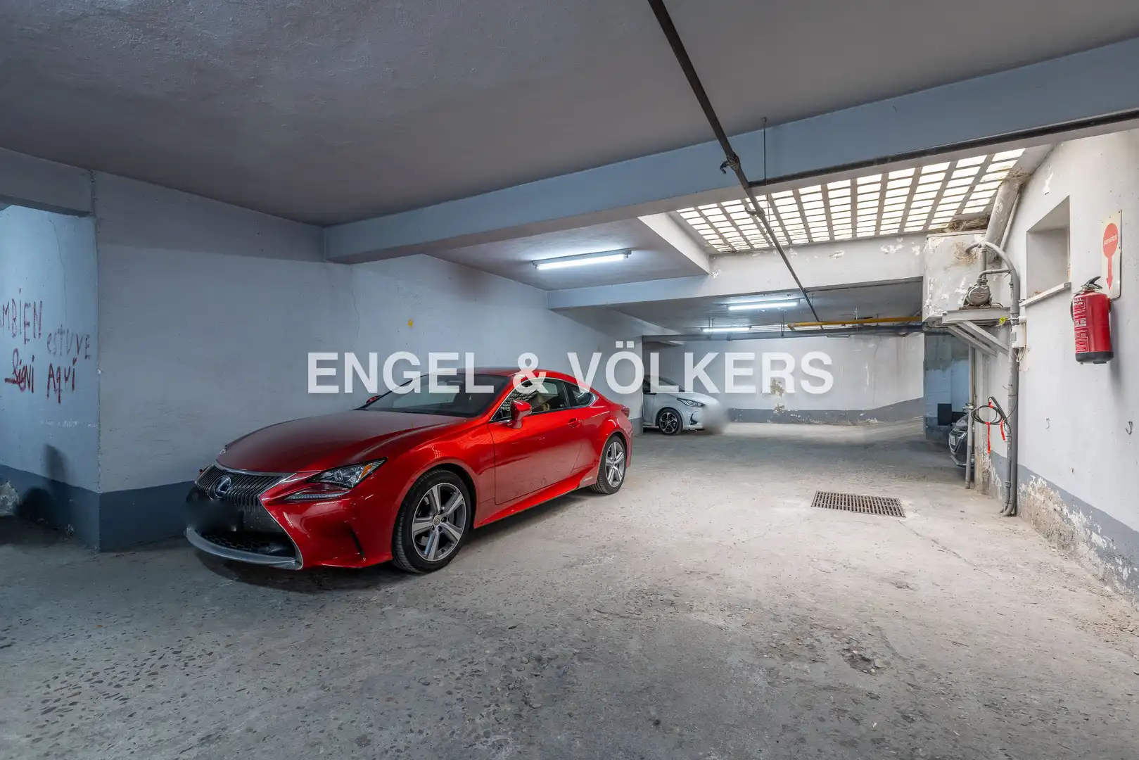 Parking of Apartments for sale in Sevilla  with Heating and Balcony