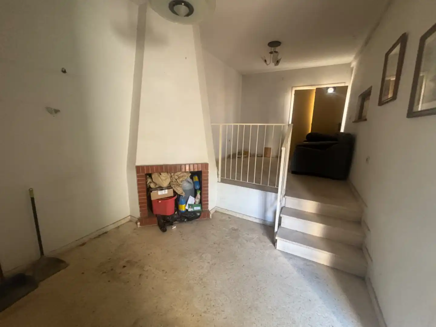 Casa aparellada en venda a Avenida de los Almendros, imagen 4