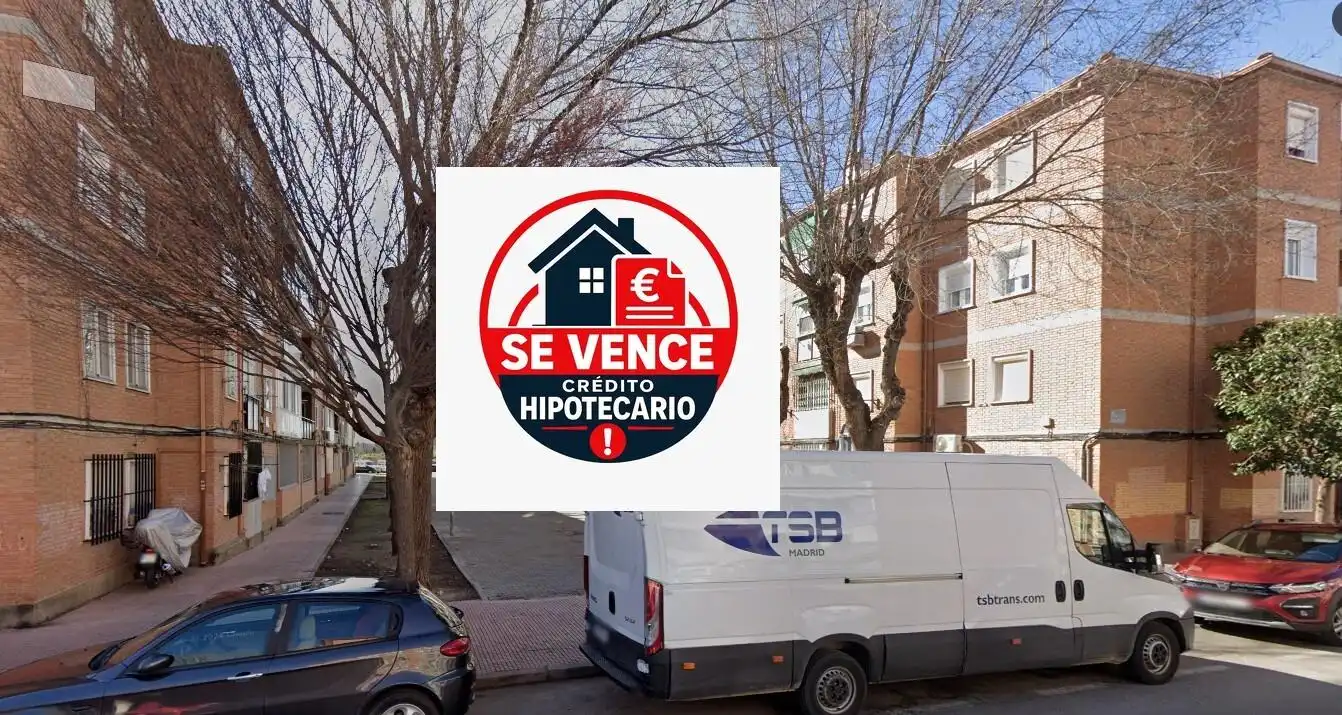 Flat for sale in Reyes Católicos