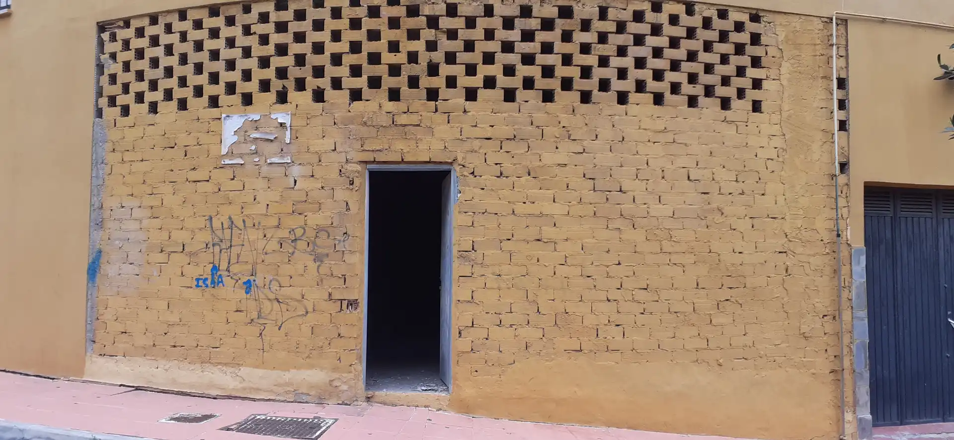 Business premises for sale in Bajadilla - Fuente Nueva
