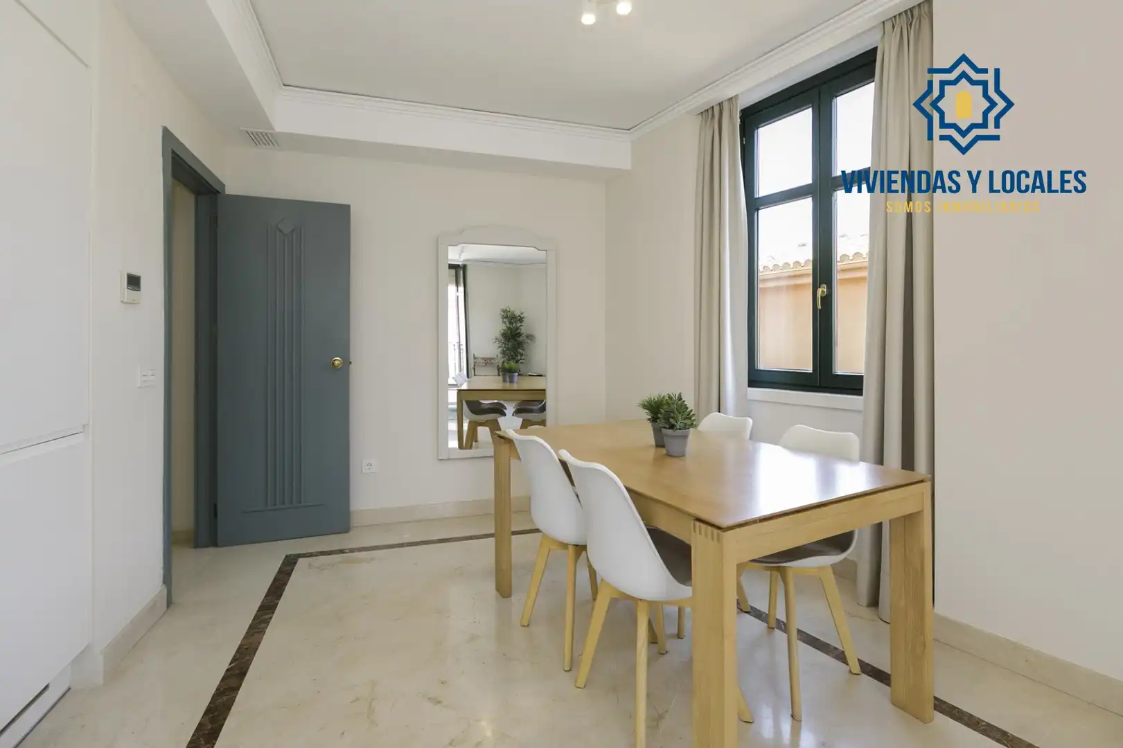 Apartament amb ascensor en venda a Calle Gran Vía de Colón #46 4º, imagen 3