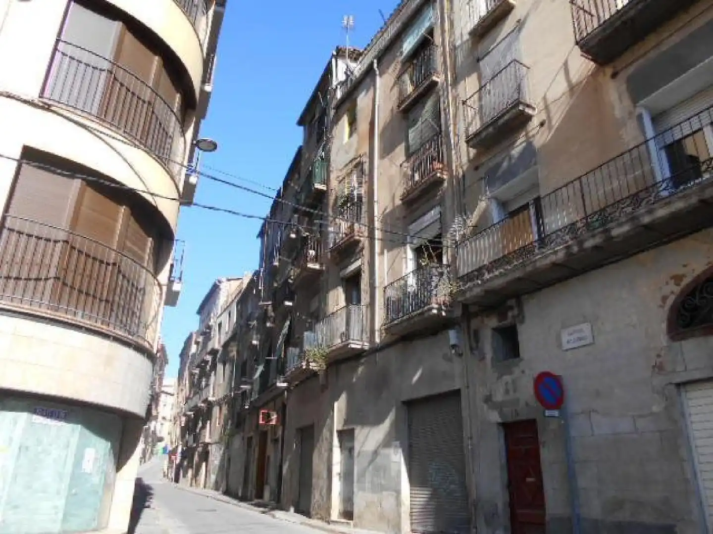 Exterior view of Buildings for sale in Manresa