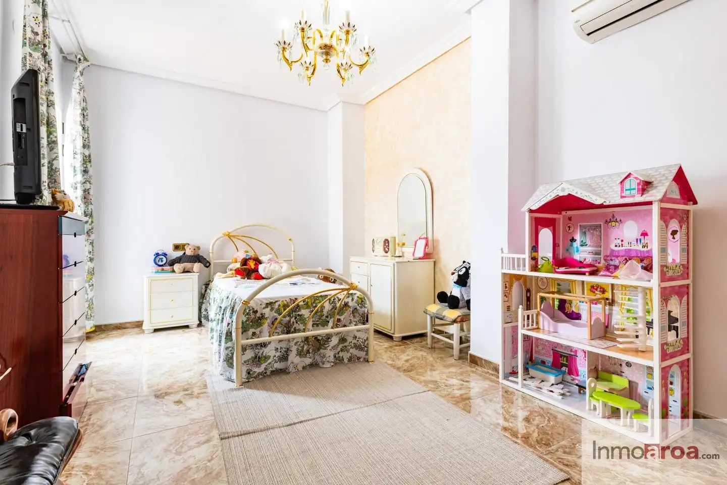 Bedroom of Houses for sale in L'Eliana  with Private garden, Terrace and Swimming Pool