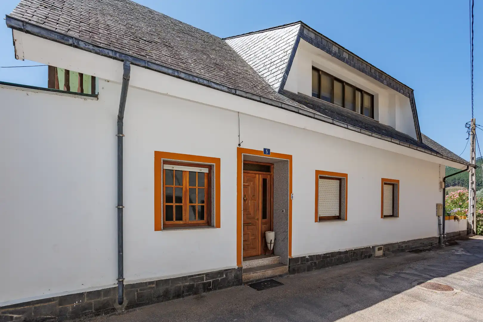 Vista exterior de Finca rústica en venda en Vilamartín de Valdeorras